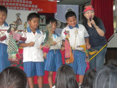 玩「皮」一下，宏興閣戲劇團到訪東清