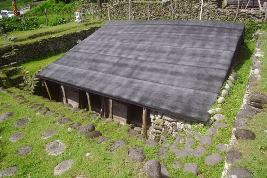 蘭嶼傳統地下屋