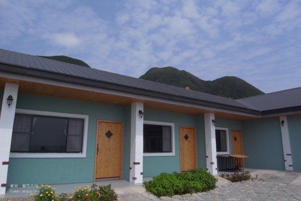 每間套房均面對大海