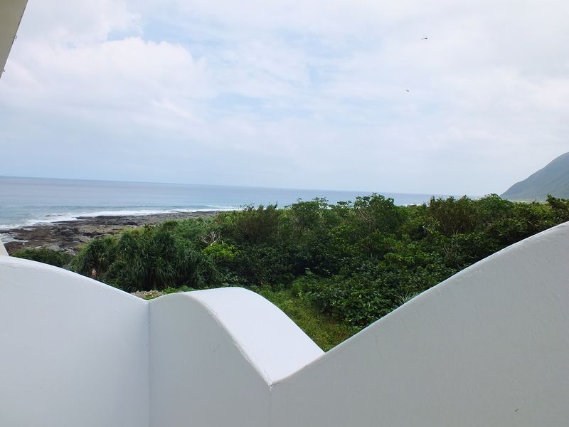 陽台正面山景,側面的海景視野
