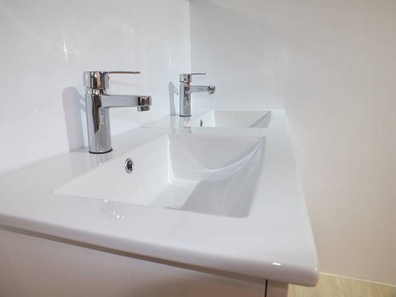 獨立衛浴/乾濕分離/雙洗手台