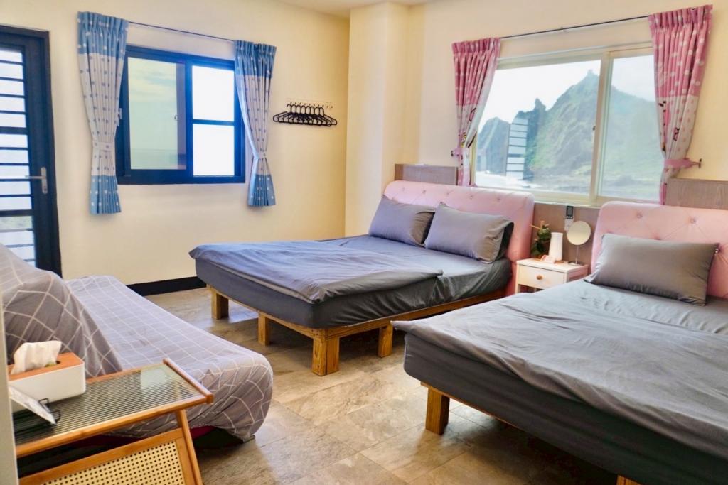 四人海景日出陽台套房 2樓B