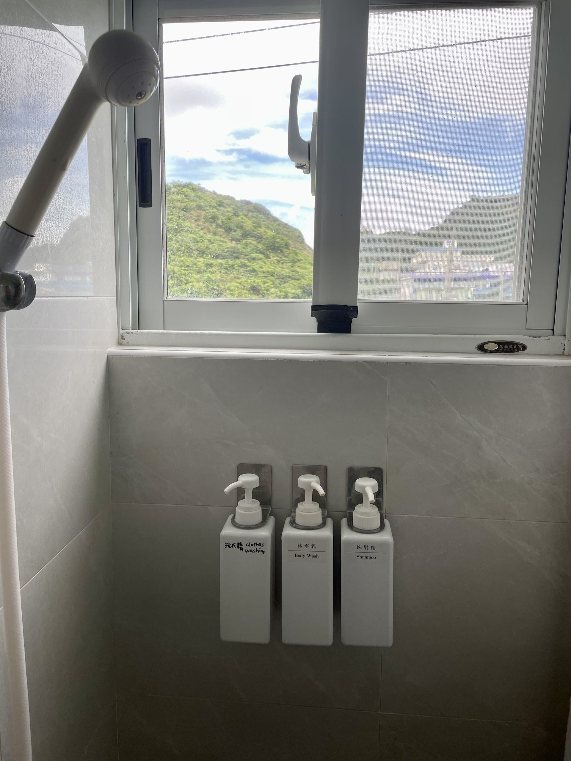 海景六人套房