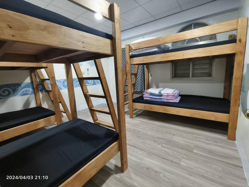 304海景六人背包房